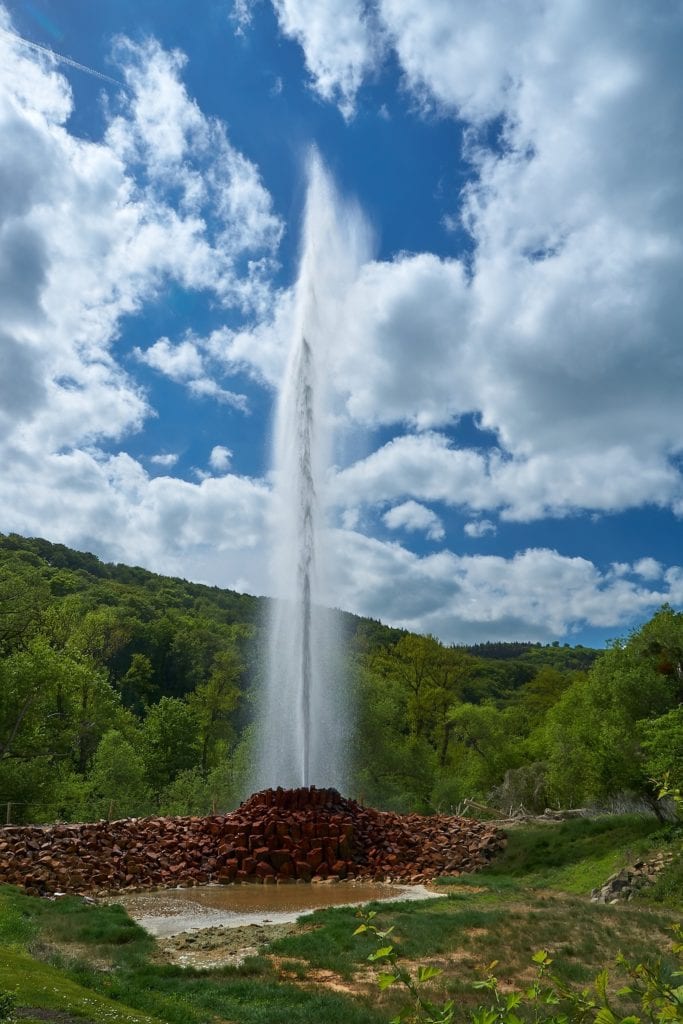 Spectacular adventures in Germany: The geyser in Andernach is the highest cold water geyser in Europe