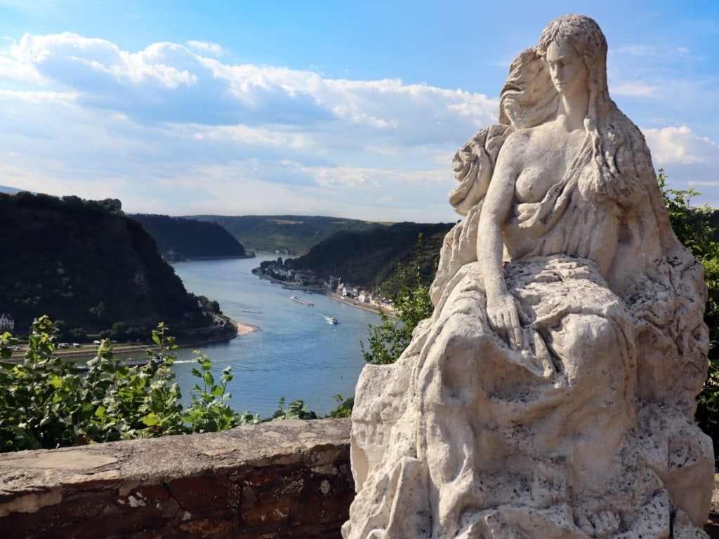 Statue of the Loreley, the legend on the Rhine