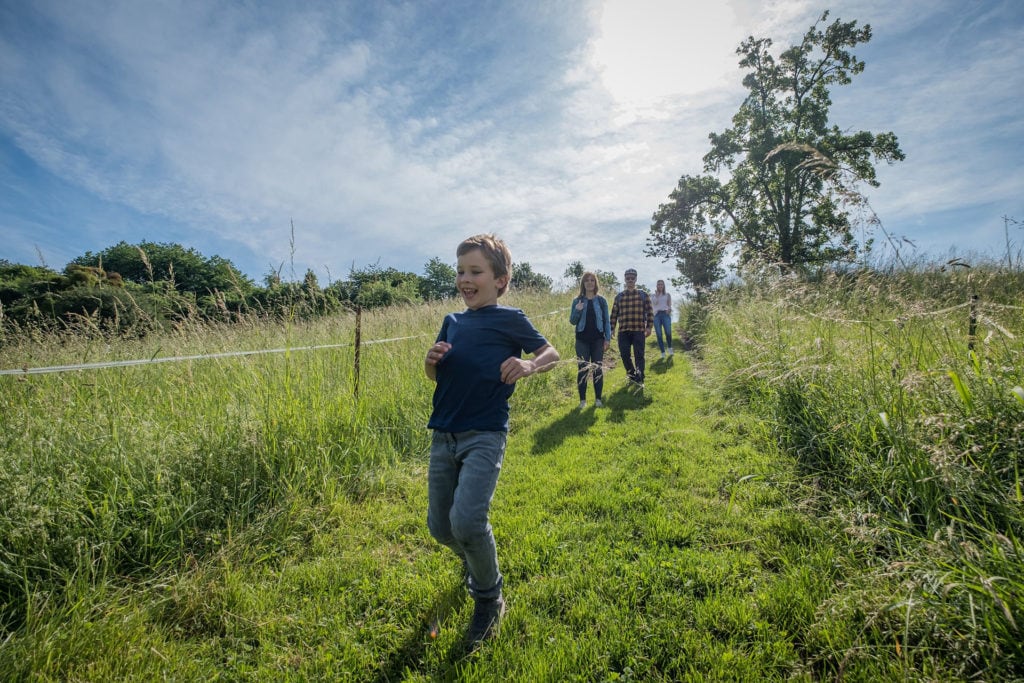 For a hiking tour with the family a side trip to the Wiedtal valley is recommended