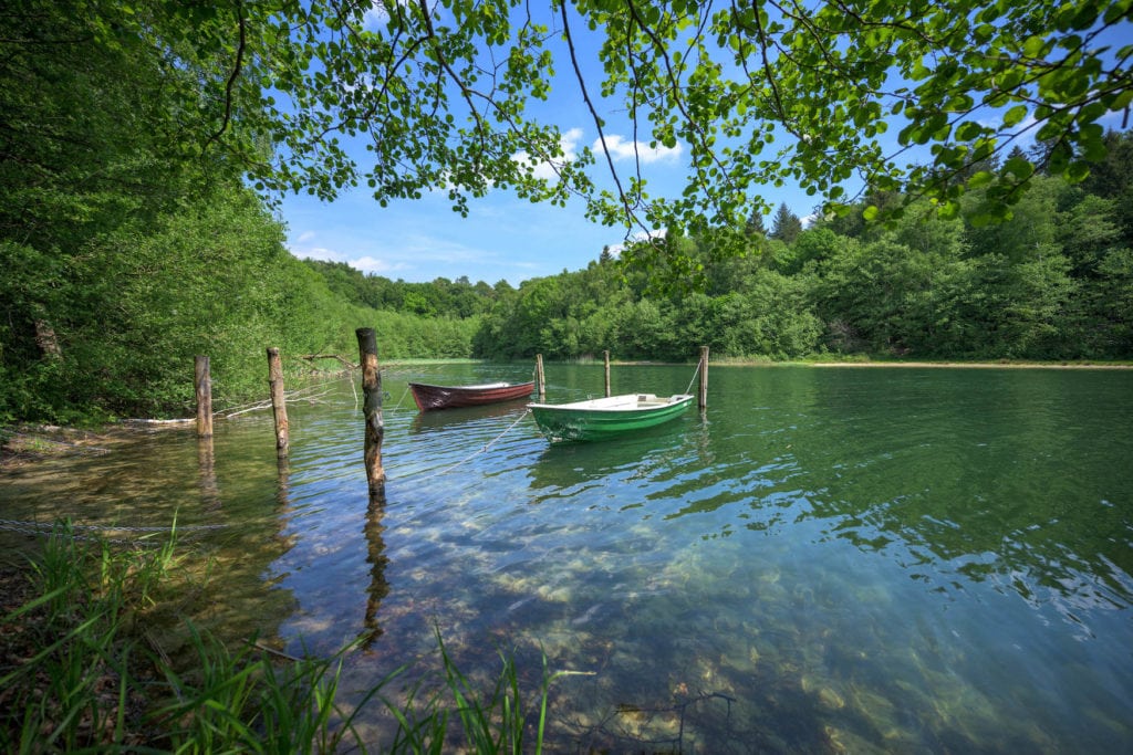 Über 40 Seen liegen verstreut im ältesten Naturpark Schleswig-Holsteins.