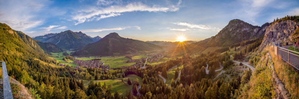 Fernwanderwege in Deutschland: Besonders schön ist ein Sonnenaufgang bei Bad Hindelang im Allgäu