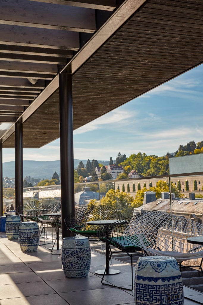 Rooftop-Bar mit Blick auf Baden-Baden