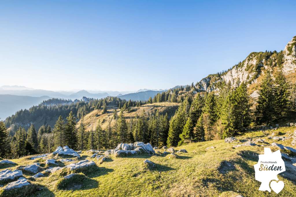 Indian Summer an den Bergen der Kampenwand der Region Alpenland-Chiemsee