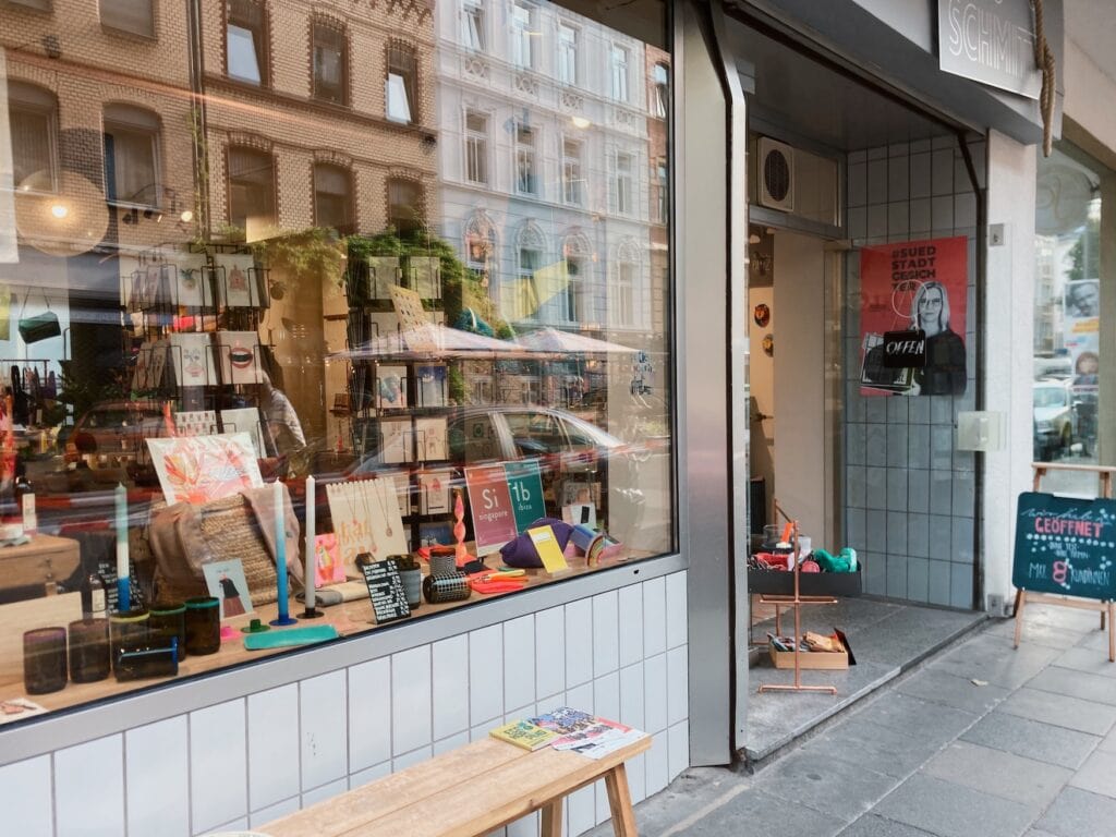 Interior store Frau Schmitt on Merowingerstraße in Cologne