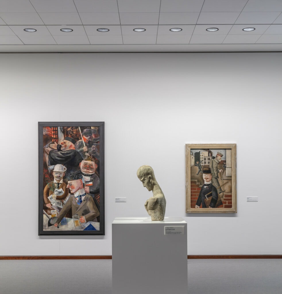sculpture and art works in the new national gallery