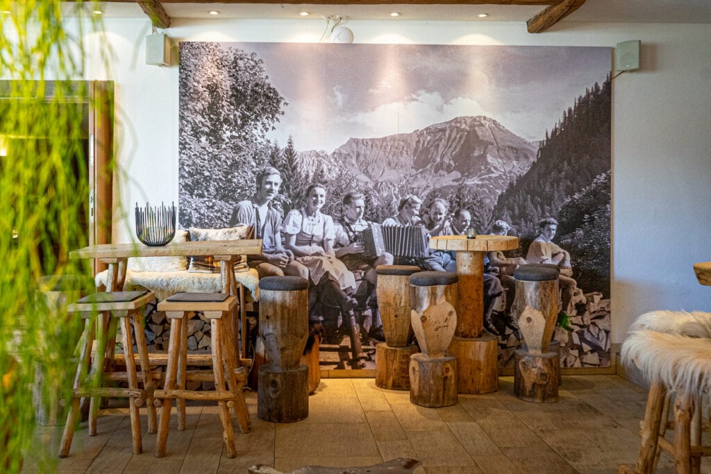 Rustikal alpine Einrichtung in Hotel im Allgäu