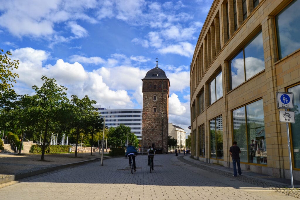 Roter Turm, eines der ältesten Gebäude der sächsischen Stadt