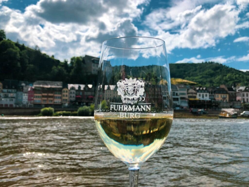 Wine tasting in Cochem on the banks of the Moselle