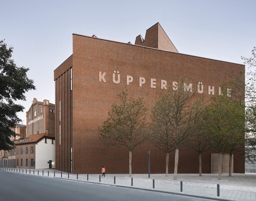 Exterior view of the Küppersmühle