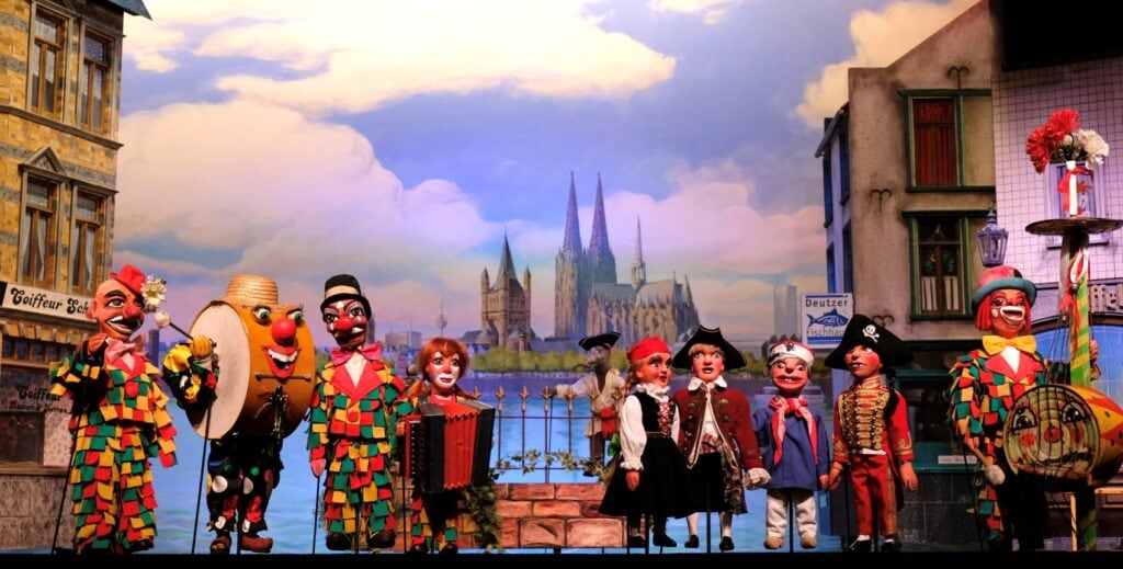 Puppenshow im Hänneschen Theater in Köln
