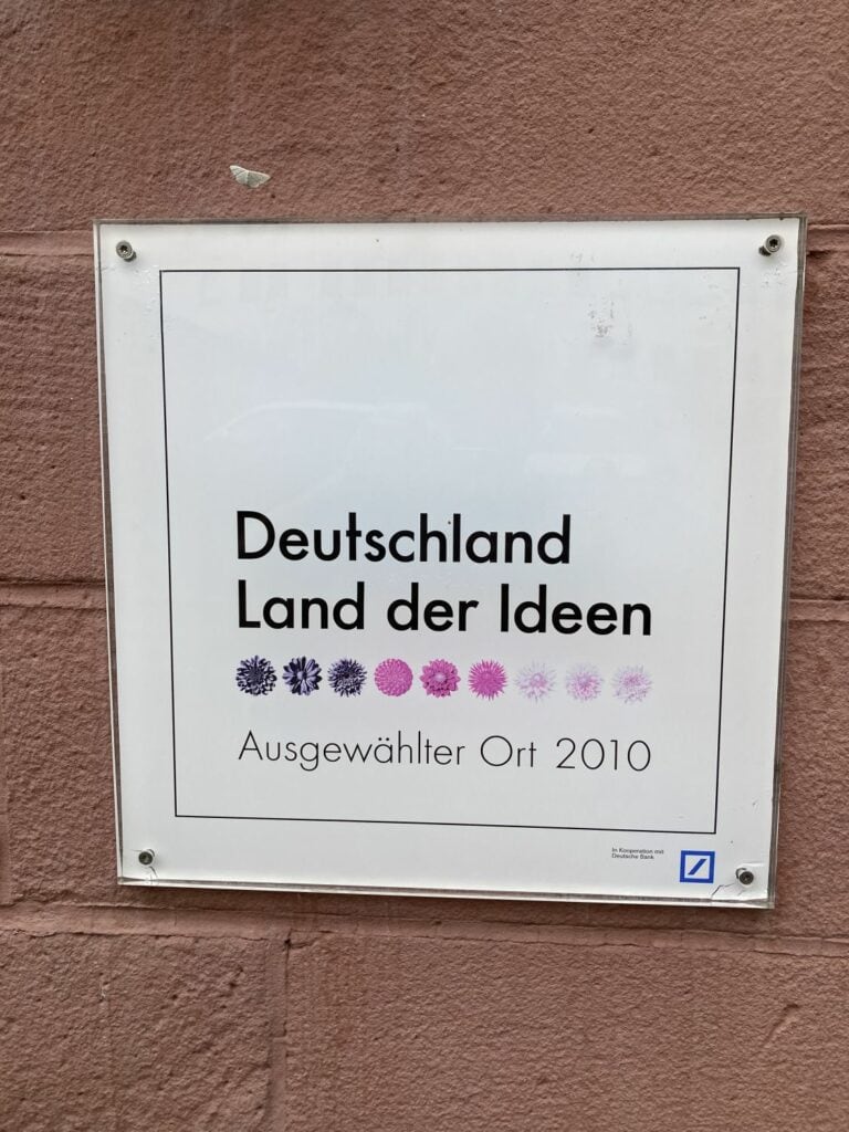 Plakette "Deutschland. Land der Ideen"