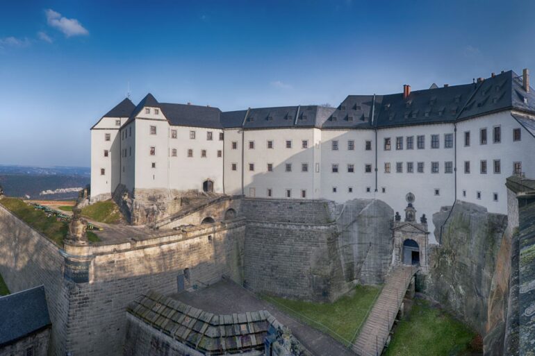 Panoramaansicht der Festung Königstein in der Sächsischen Schweiz