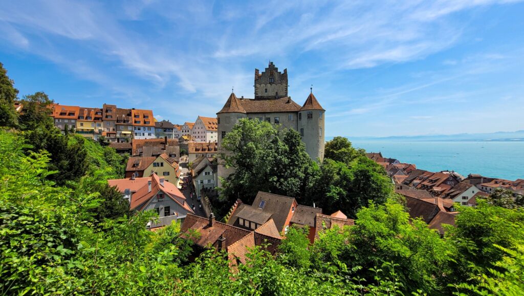 Meersburg am Bodensee mit seiner mächtigen Burg