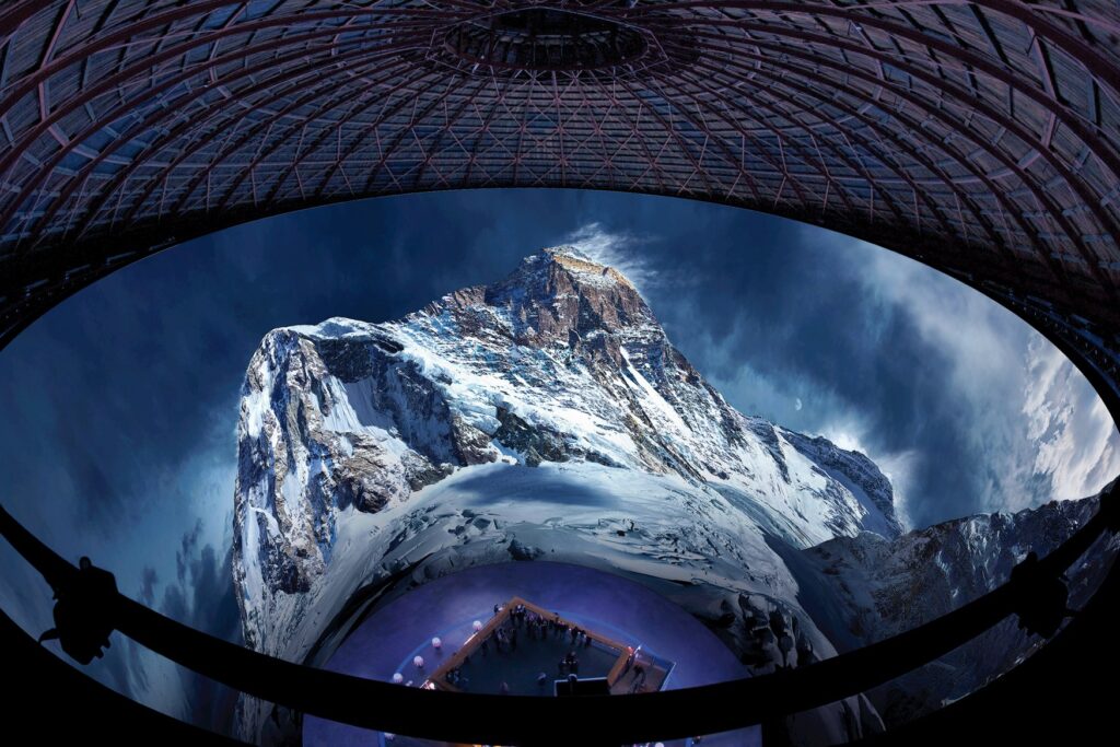 "Everest” exhibition in the Leipzig Panometer