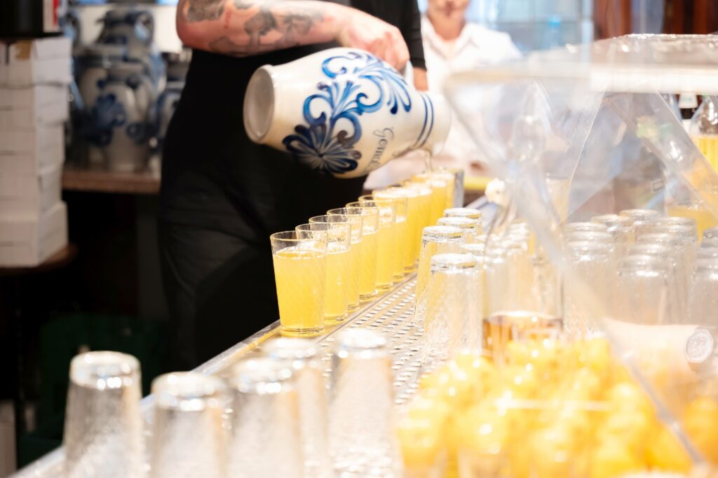 Frankfurt cider tradition in Sachsenhausen