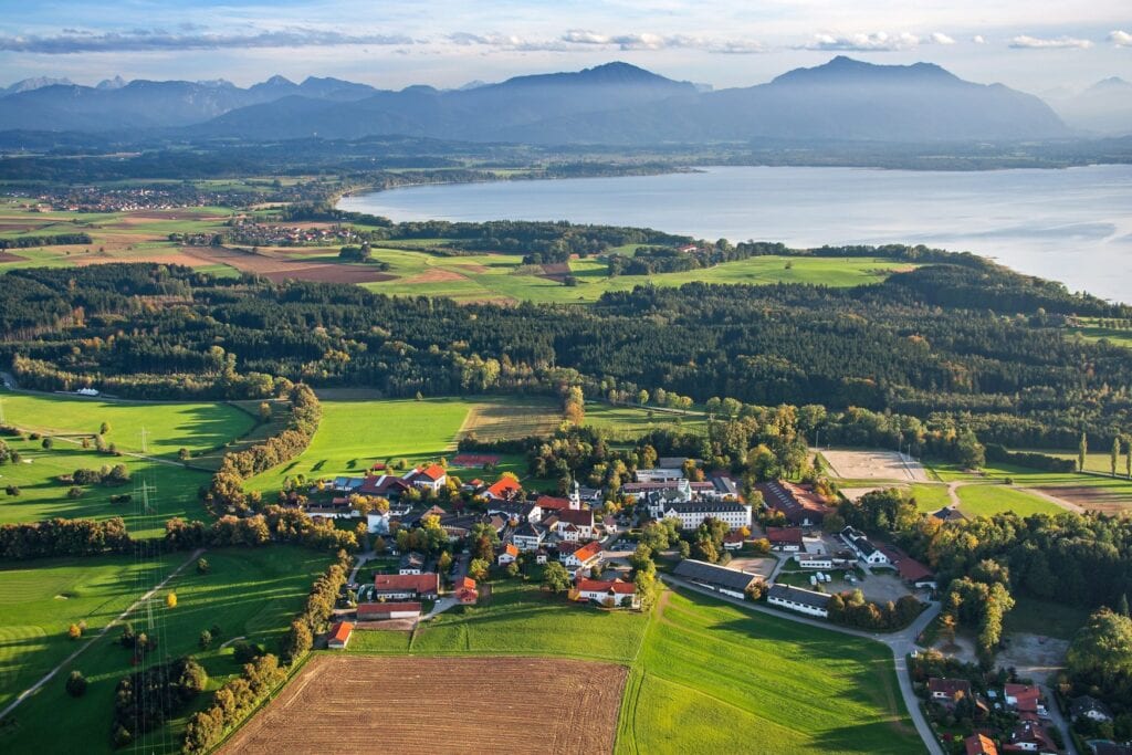 Luftaufnahme vom Hotel Gut Ising