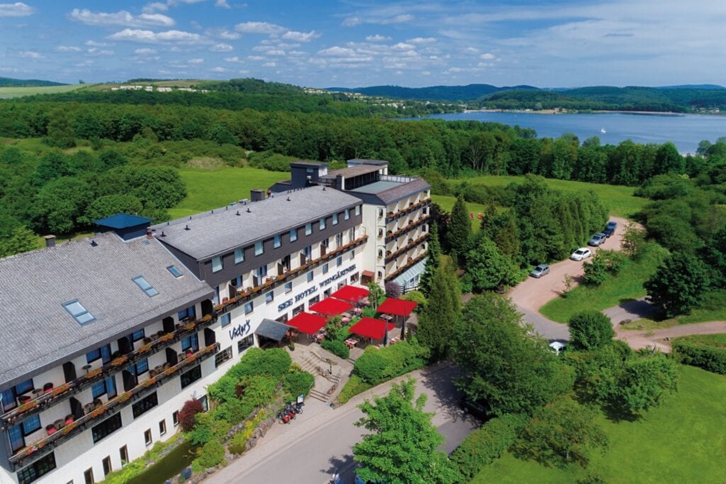 Vogelperspektive auf Victor's Seehotel Weingärtner