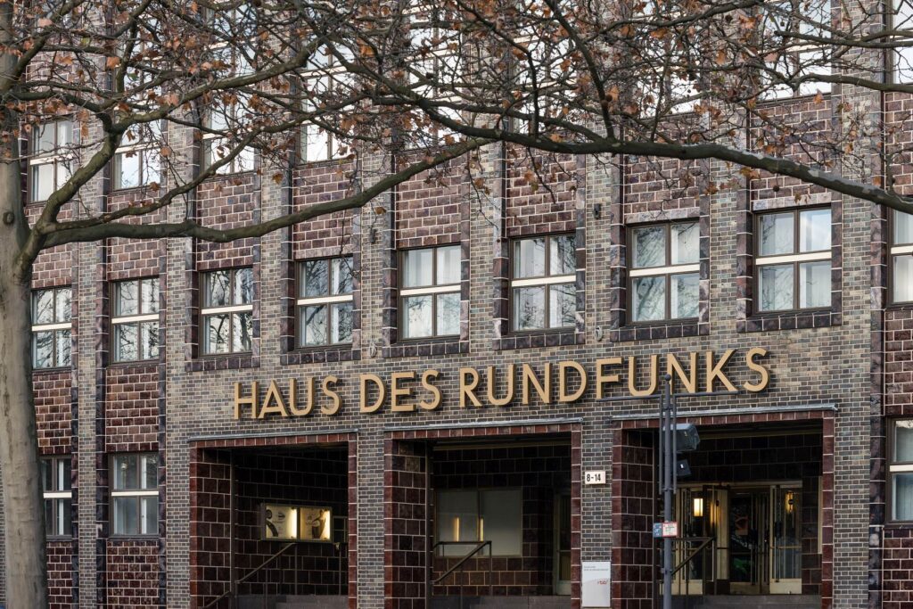 Facade of the Haus des Rundfunks in Berlin, with the corresponding inscription