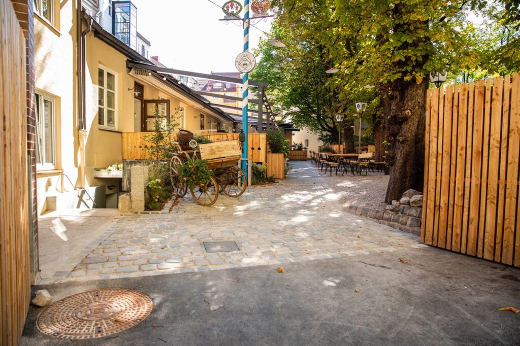 The courtyard in the Max Emanuel beer garden in Munich