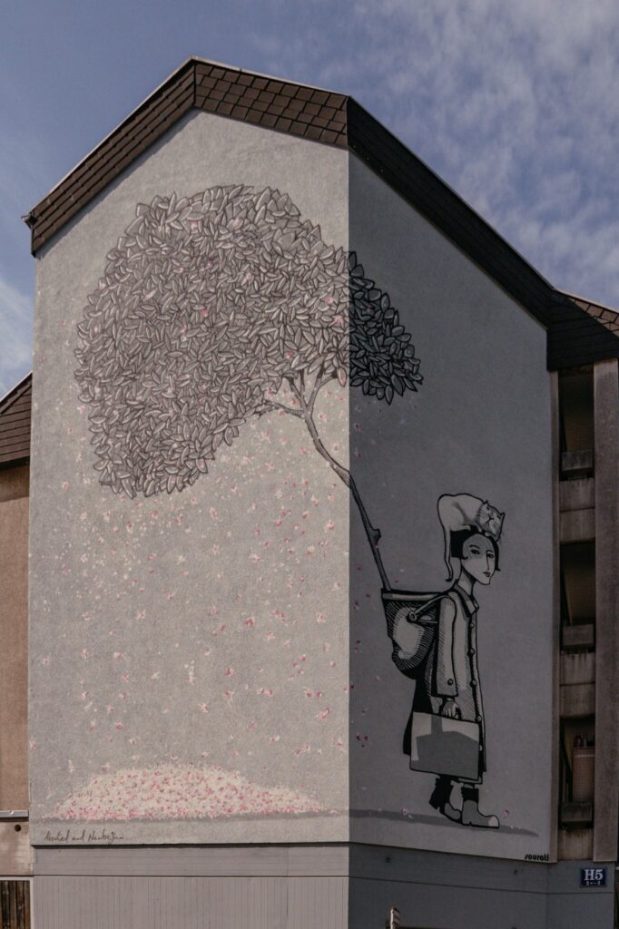 Mural on a house wall in Mannheim