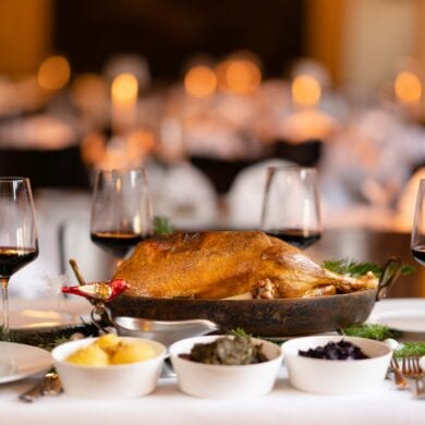 Gebratene Gans in der Ganymed Brasserie in Berlin