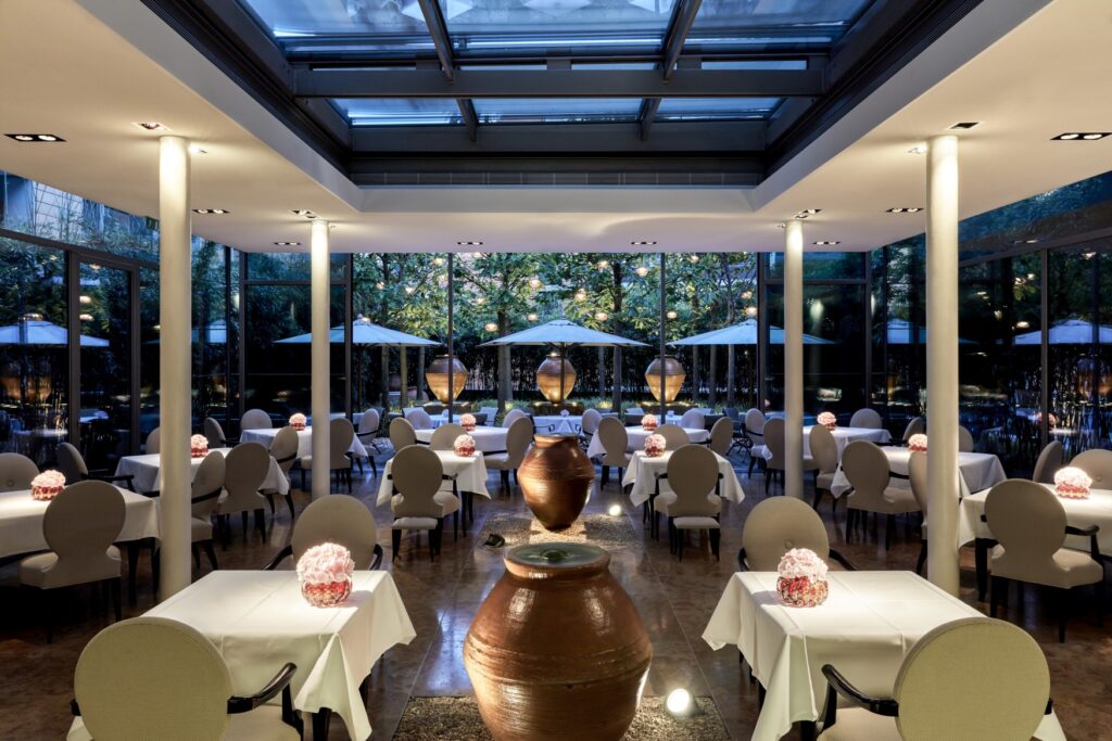 Interior of the restaurant FACIL The Mandala Hotel