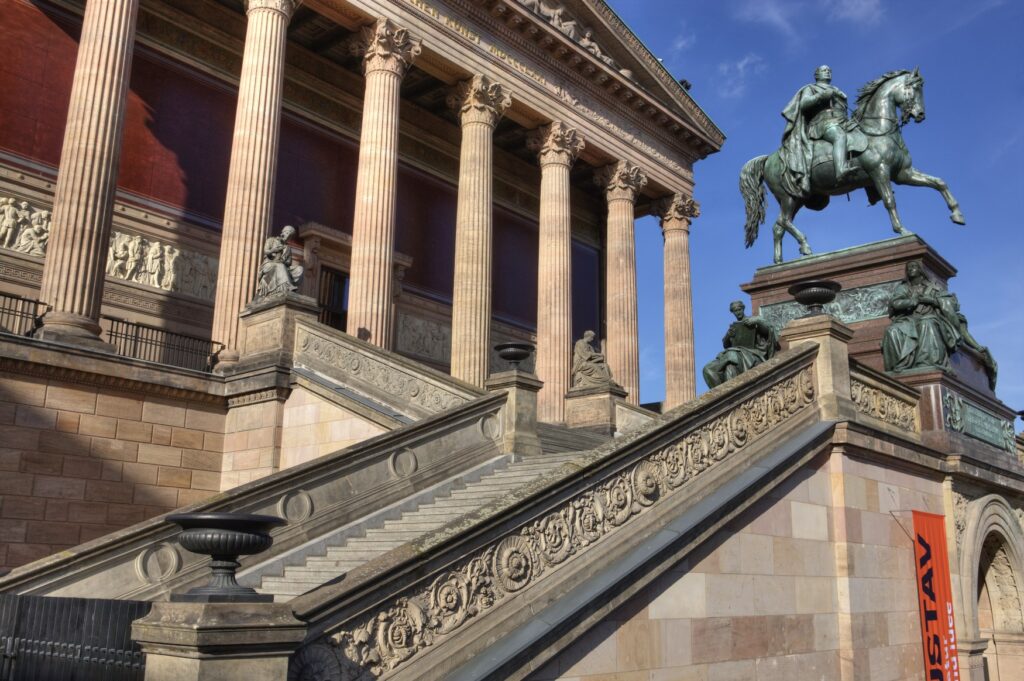 Entrance to the Old National Gallery in Berlin, with an equestrian statue of Frederick IV.