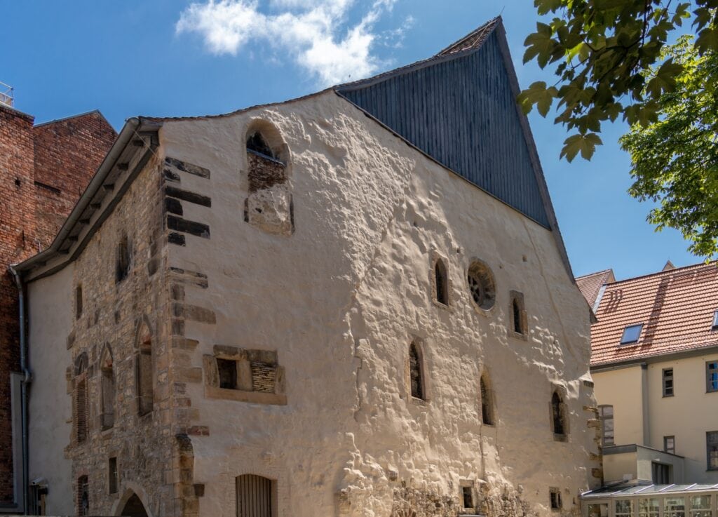 Außenansicht der Alten Synagoge in Erfurt