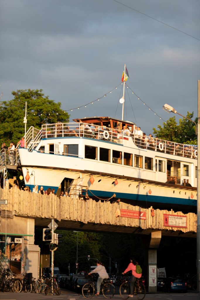 The ship “Alte Utting” in Munich, bathed in spring sunlight.
